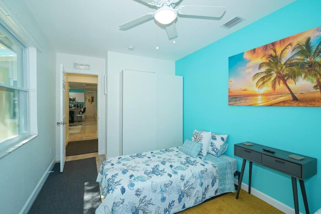 Apartmán Modern, Fresh - Only 3 Miles To The Beach! Sarasota Exteriér fotografie